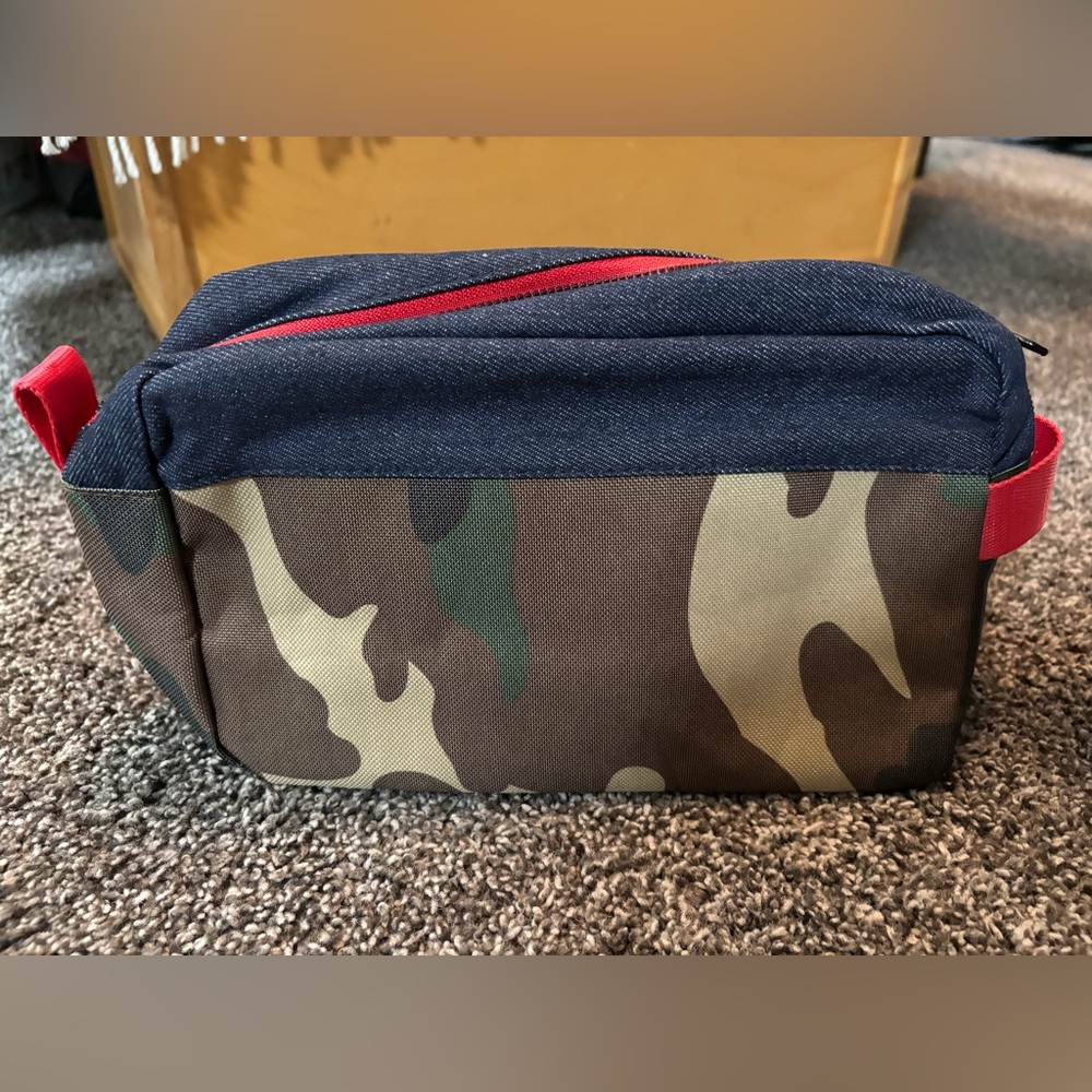 Domestic/shaving bag - Picture 2 of 5